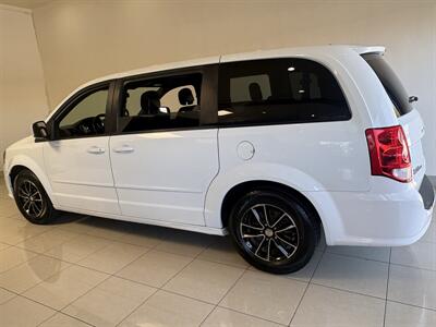 2017 Dodge Grand Caravan SE   - Photo 4 - Santa Cruz, CA 95062