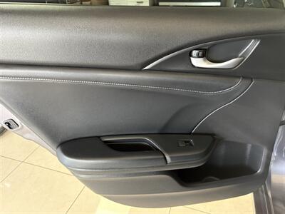2020 Honda Insight Touring   - Photo 16 - Santa Cruz, CA 95062