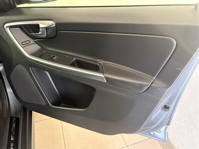 2016 Volvo XC60 T6 Drive-E   - Photo 18 - Santa Cruz, CA 95062