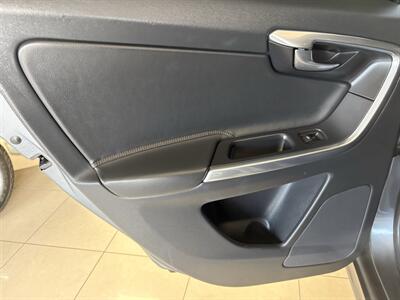 2016 Volvo XC60 T6 Drive-E   - Photo 20 - Santa Cruz, CA 95062