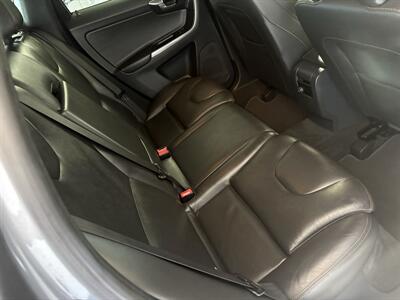 2016 Volvo XC60 T6 Drive-E   - Photo 16 - Santa Cruz, CA 95062