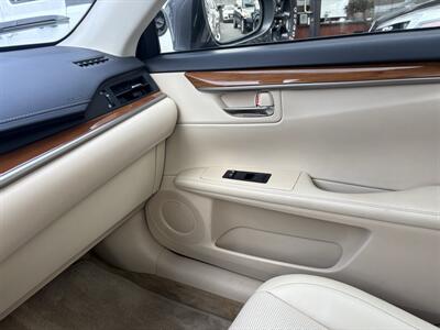 2014 Lexus ES 300h   - Photo 21 - Santa Cruz, CA 95062