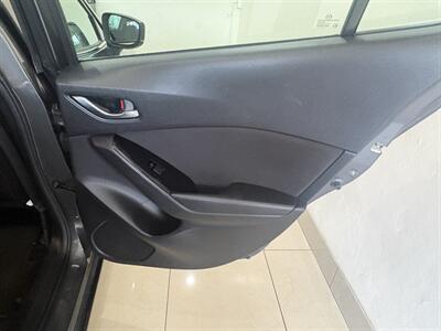 2017 MAZDA MAZDA3 Sport   - Photo 16 - Santa Cruz, CA 95062