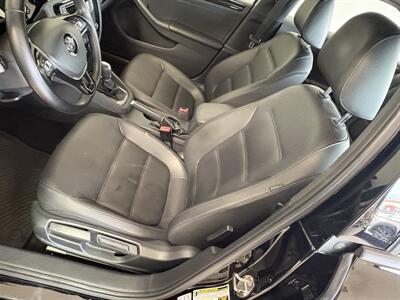 2018 Volkswagen Jetta 1.8T SE Sport   - Photo 9 - Santa Cruz, CA 95062