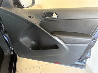 2016 Volkswagen Tiguan 2.0T SE   - Photo 16 - Santa Cruz, CA 95062