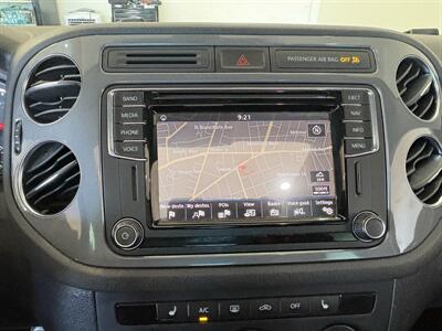 2016 Volkswagen Tiguan 2.0T SE   - Photo 10 - Santa Cruz, CA 95062