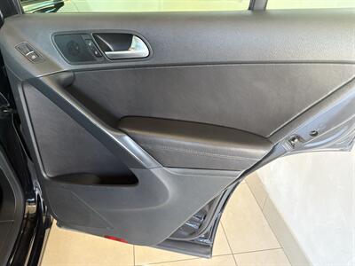 2016 Volkswagen Tiguan 2.0T SE   - Photo 17 - Santa Cruz, CA 95062