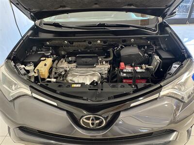 2018 Toyota RAV4 XLE - Photo 7 - Santa Cruz, CA 95062