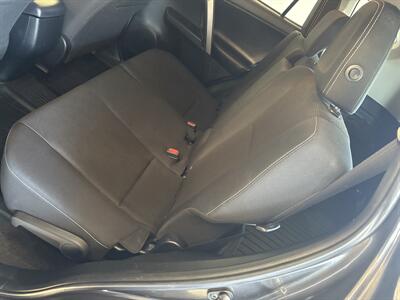 2018 Toyota RAV4 XLE - Photo 14 - Santa Cruz, CA 95062