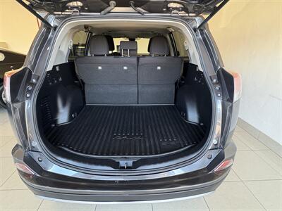 2018 Toyota RAV4 XLE - Photo 5 - Santa Cruz, CA 95062