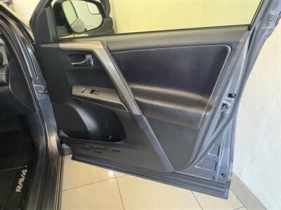 2018 Toyota RAV4 XLE - Photo 17 - Santa Cruz, CA 95062