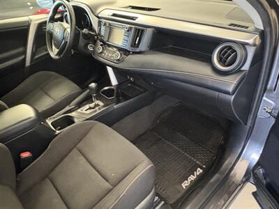 2018 Toyota RAV4 XLE - Photo 12 - Santa Cruz, CA 95062