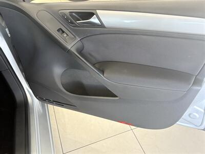 2012 Volkswagen Golf 2.5L PZEV - Photo 15 - Santa Cruz, CA 95062