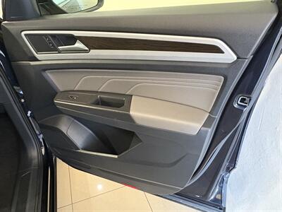 2022 Volkswagen Atlas SE   - Photo 21 - Santa Cruz, CA 95062