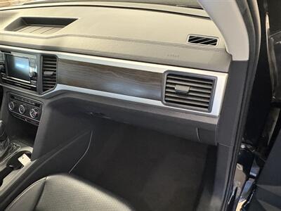 2022 Volkswagen Atlas SE   - Photo 22 - Santa Cruz, CA 95062