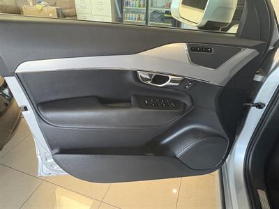 2016 Volvo XC90 T5 Momentum   - Photo 20 - Santa Cruz, CA 95062