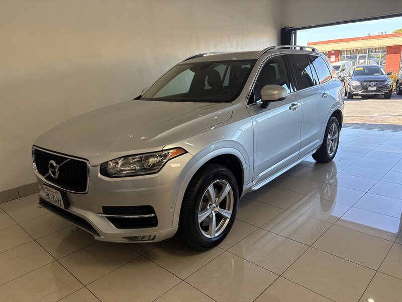 2016 Volvo XC90 Momentum