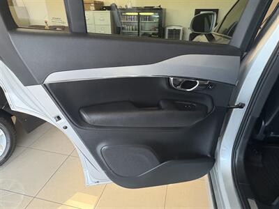 2016 Volvo XC90 T5 Momentum   - Photo 19 - Santa Cruz, CA 95062