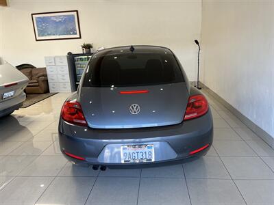 2012 Volkswagen Beetle 2.5L PZEV   - Photo 4 - Santa Cruz, CA 95062