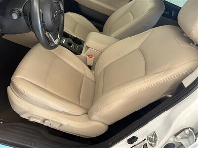 2019 Subaru Outback 2.5i Limited   - Photo 16 - Santa Cruz, CA 95062