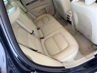 2016 Volvo XC70 T5 Drive-E Premier   - Photo 16 - Santa Cruz, CA 95062