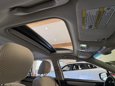 2019 Subaru Outback 2.5i Premium - Photo 11 - Santa Cruz, CA 95062