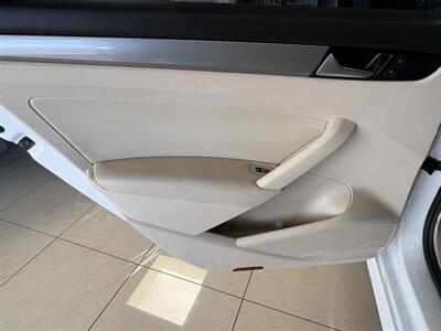 2014 Volkswagen Passat 2.5L S PZEV   - Photo 16 - Santa Cruz, CA 95062