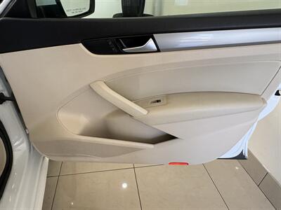 2014 Volkswagen Passat 2.5L S PZEV   - Photo 15 - Santa Cruz, CA 95062