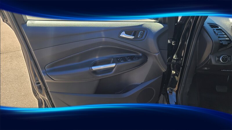 2016 Ford Escape SE 4wd - Photo 10 - Yuba City, CA 95991