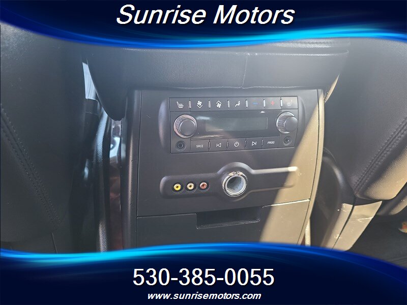 2014 Cadillac Escalade   - Photo 18 - Yuba City, CA 95991