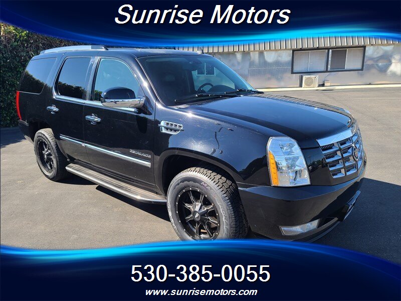 2014 Cadillac Escalade   - Photo 3 - Yuba City, CA 95991