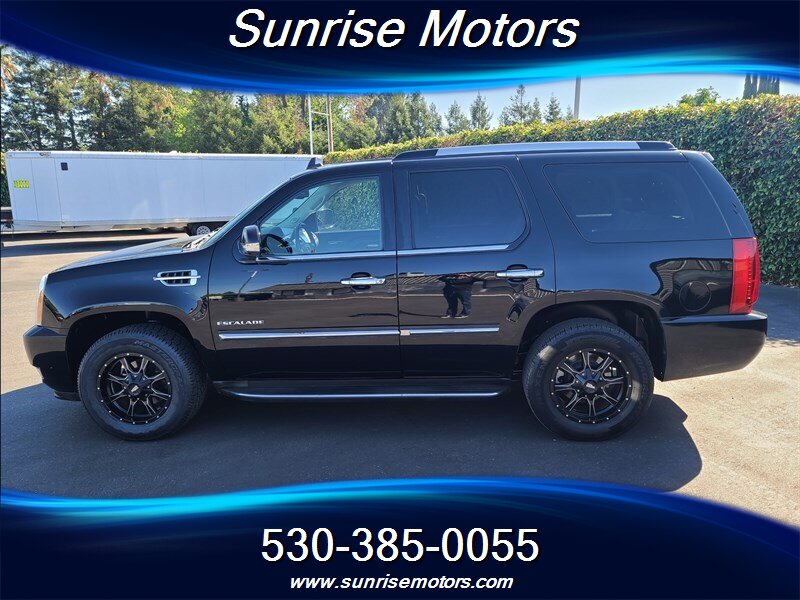 2014 Cadillac Escalade   - Photo 8 - Yuba City, CA 95991