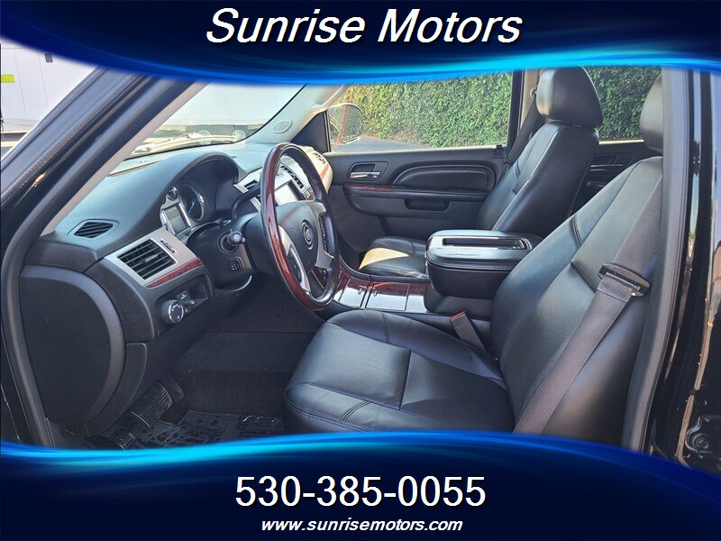 2014 Cadillac Escalade   - Photo 11 - Yuba City, CA 95991