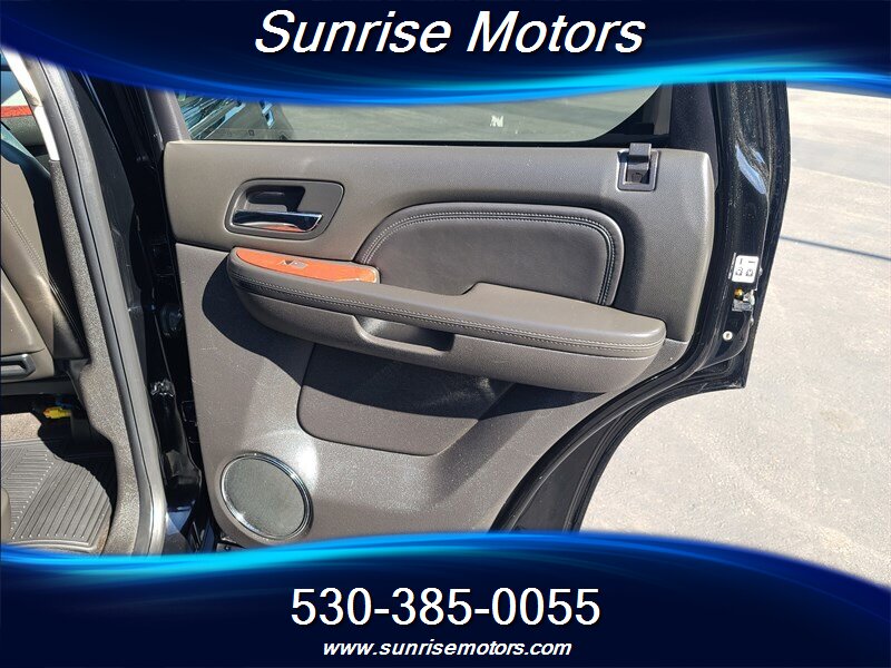 2014 Cadillac Escalade   - Photo 26 - Yuba City, CA 95991