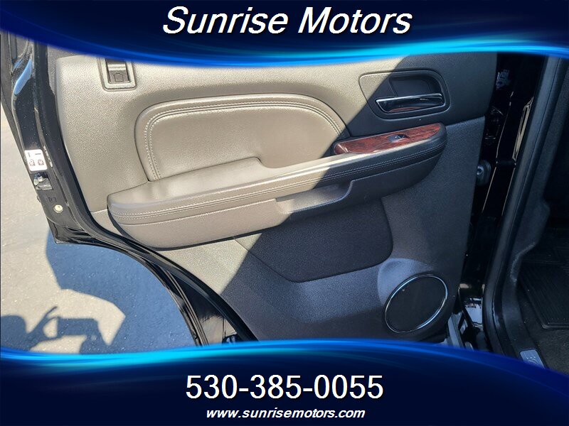 2014 Cadillac Escalade   - Photo 16 - Yuba City, CA 95991