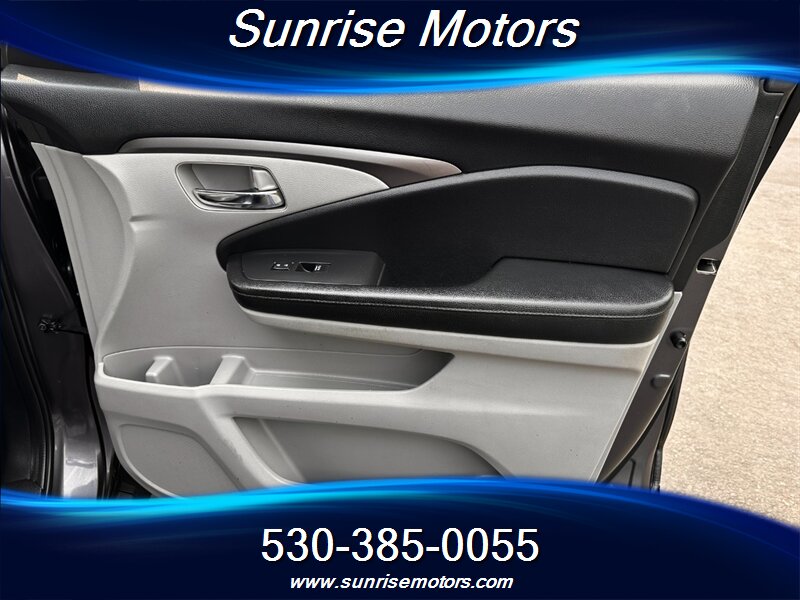 2017 Honda Pilot LX - Photo 32 - Yuba City, CA 95991