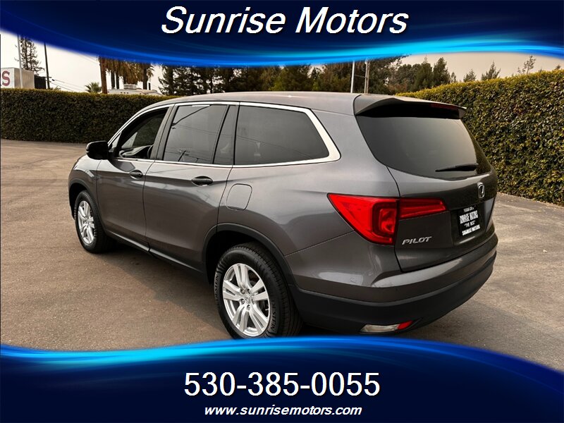 2017 Honda Pilot LX - Photo 7 - Yuba City, CA 95991