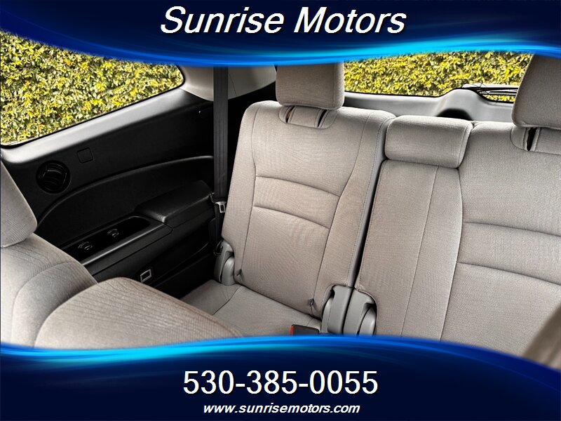 2017 Honda Pilot LX - Photo 24 - Yuba City, CA 95991