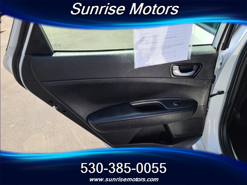 2019 Kia Optima LX   - Photo 18 - Yuba City, CA 95991