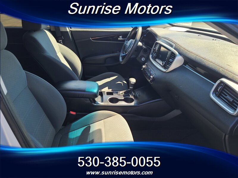 2020 Kia Sorento LX V6 - Photo 13 - Yuba City, CA 95991