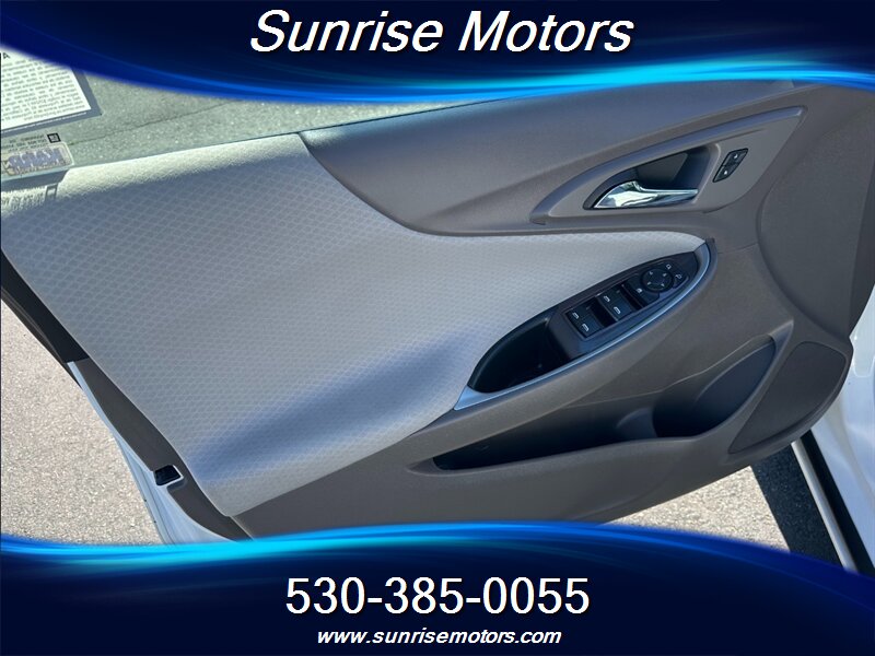 2017 Chevrolet Malibu LS - Photo 9 - Yuba City, CA 95991