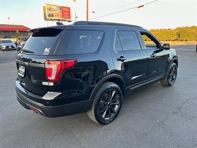 2017 Ford Explorer Limited 4x4   - Photo 6 - Yuba City, CA 95991