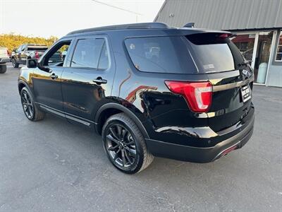 2017 Ford Explorer Limited 4x4   - Photo 8 - Yuba City, CA 95991