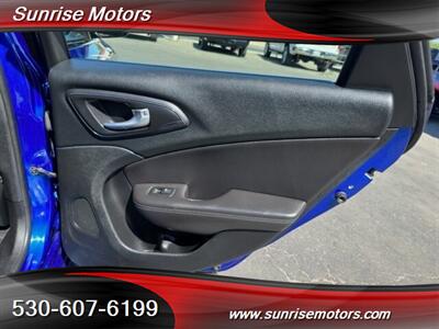 2015 Chrysler 200 Series S AWD   - Photo 31 - Yuba City, CA 95991