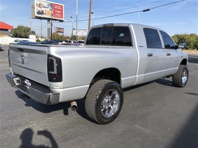 2006 Dodge Ram 3500 SLT 4x4   - Photo 5 - Yuba City, CA 95991