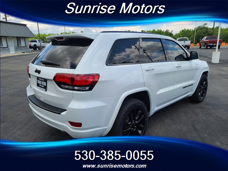 2018 Jeep Grand Cherokee Laredo Altitude Sport - Photo 5 - Yuba City, CA 95991