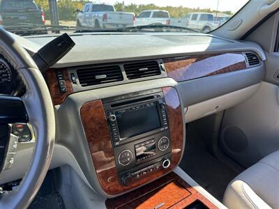 2008 Chevrolet Suburban LTZ 4x4   - Photo 25 - Yuba City, CA 95991