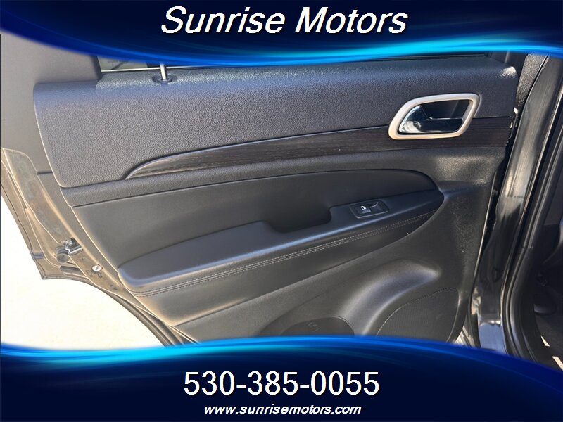 2014 Jeep Grand Cherokee Laredo 4X4 - Photo 17 - Yuba City, CA 95991