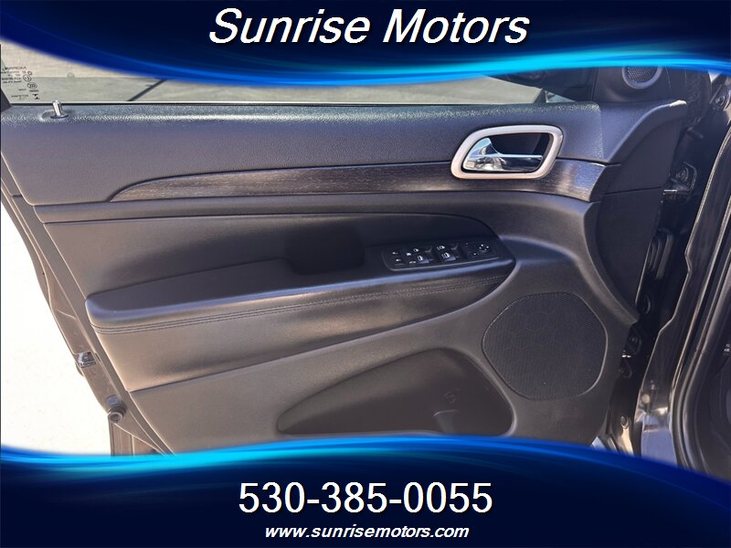 2014 Jeep Grand Cherokee Laredo 4X4 - Photo 9 - Yuba City, CA 95991