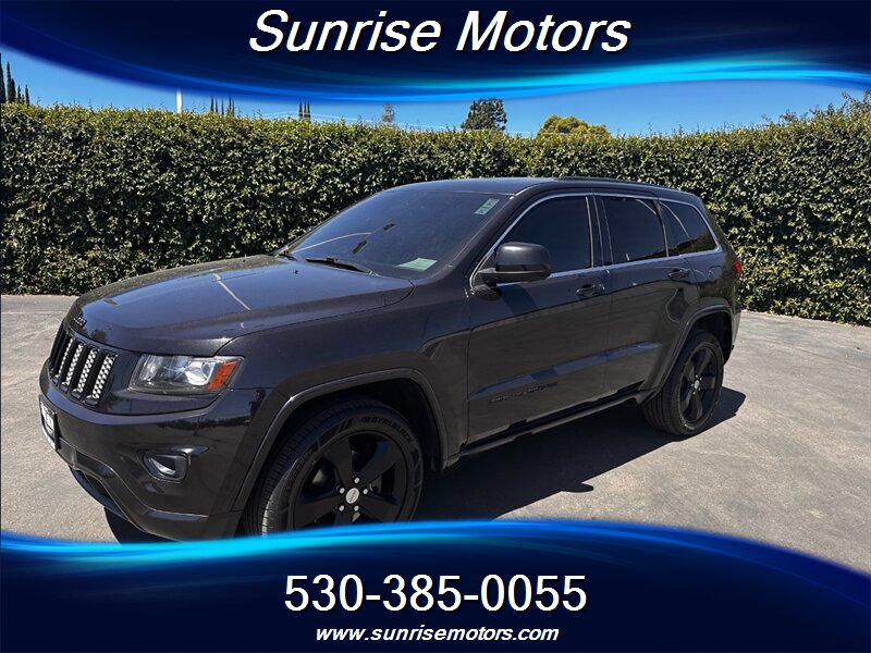 2014 Jeep Grand Cherokee Laredo  4X4 - Photo 1 - Yuba City, CA 95991